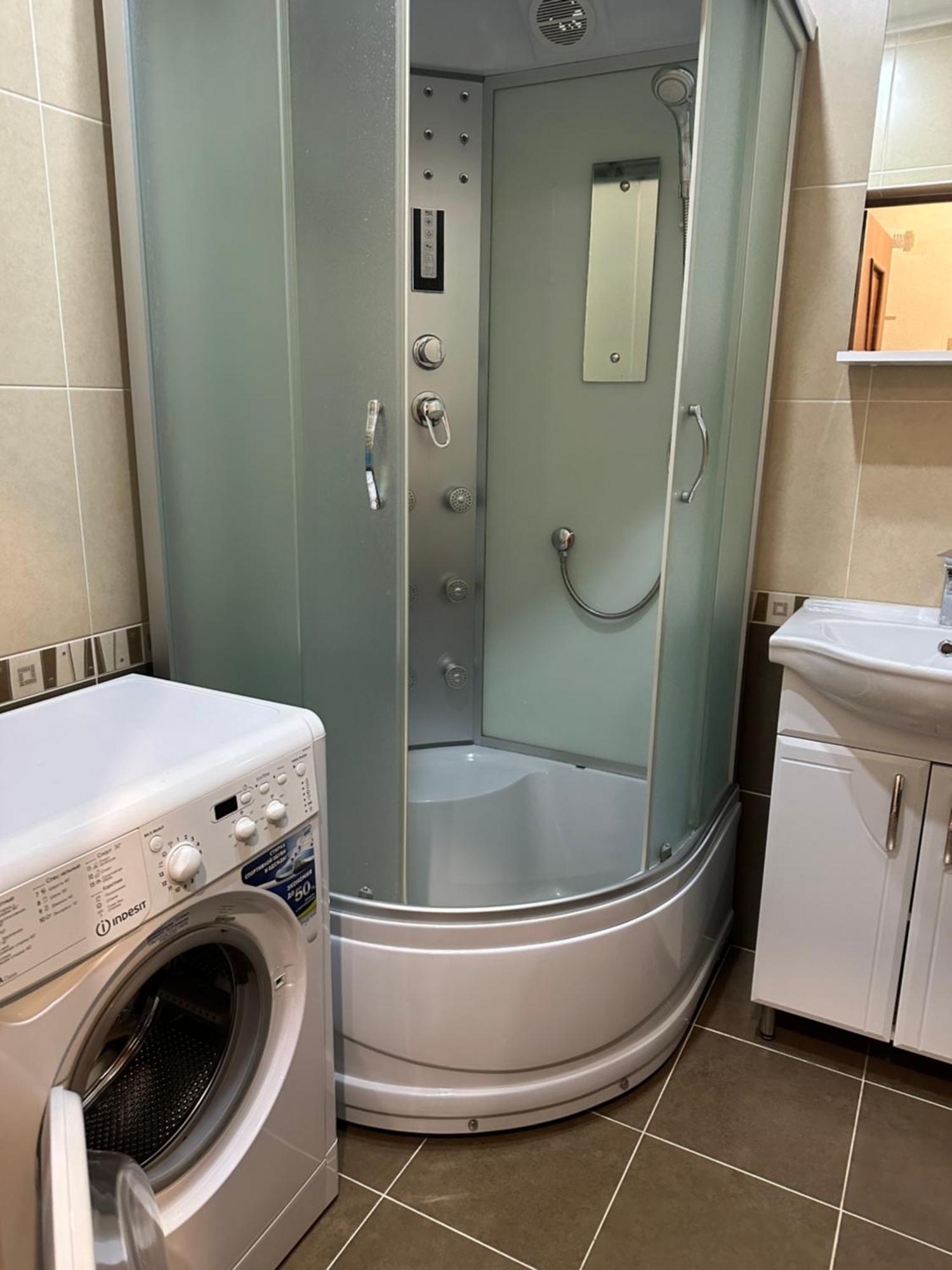 Cosy flat in the city center Apartment Bishkek Luaran gambar